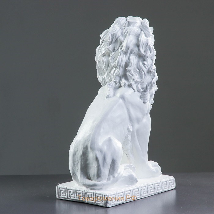 Фигура "Лев сидя с шаром" белый, 31х19х45см